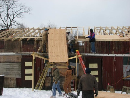 2011-F Installing Roof Sheathing